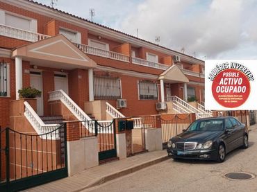 Adossat en venda a Gañanes