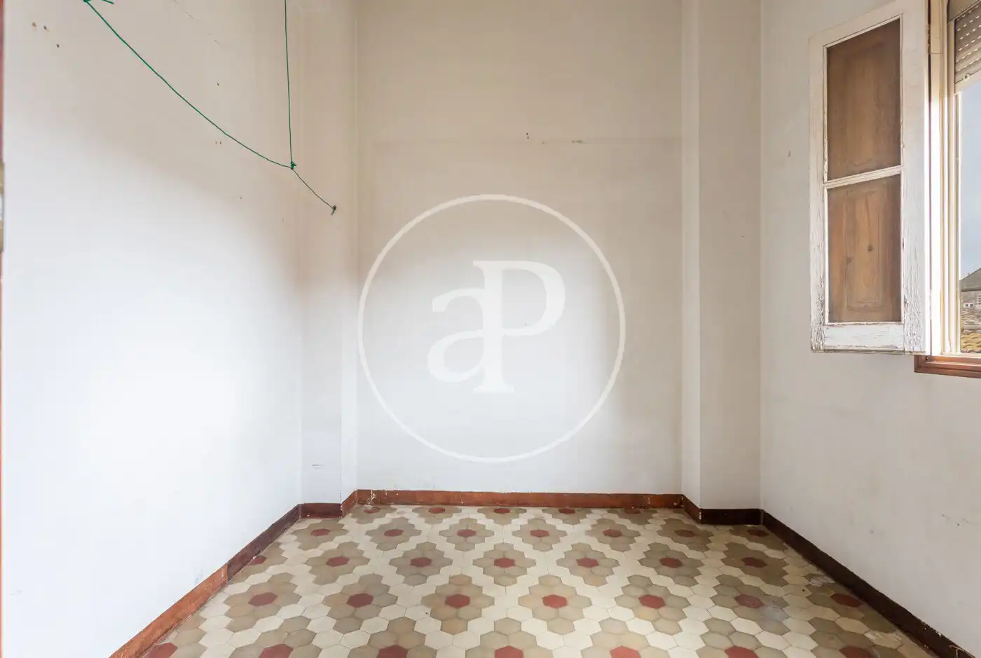 Flat for sale in Valencia  with Heating, Terrace and Balcony