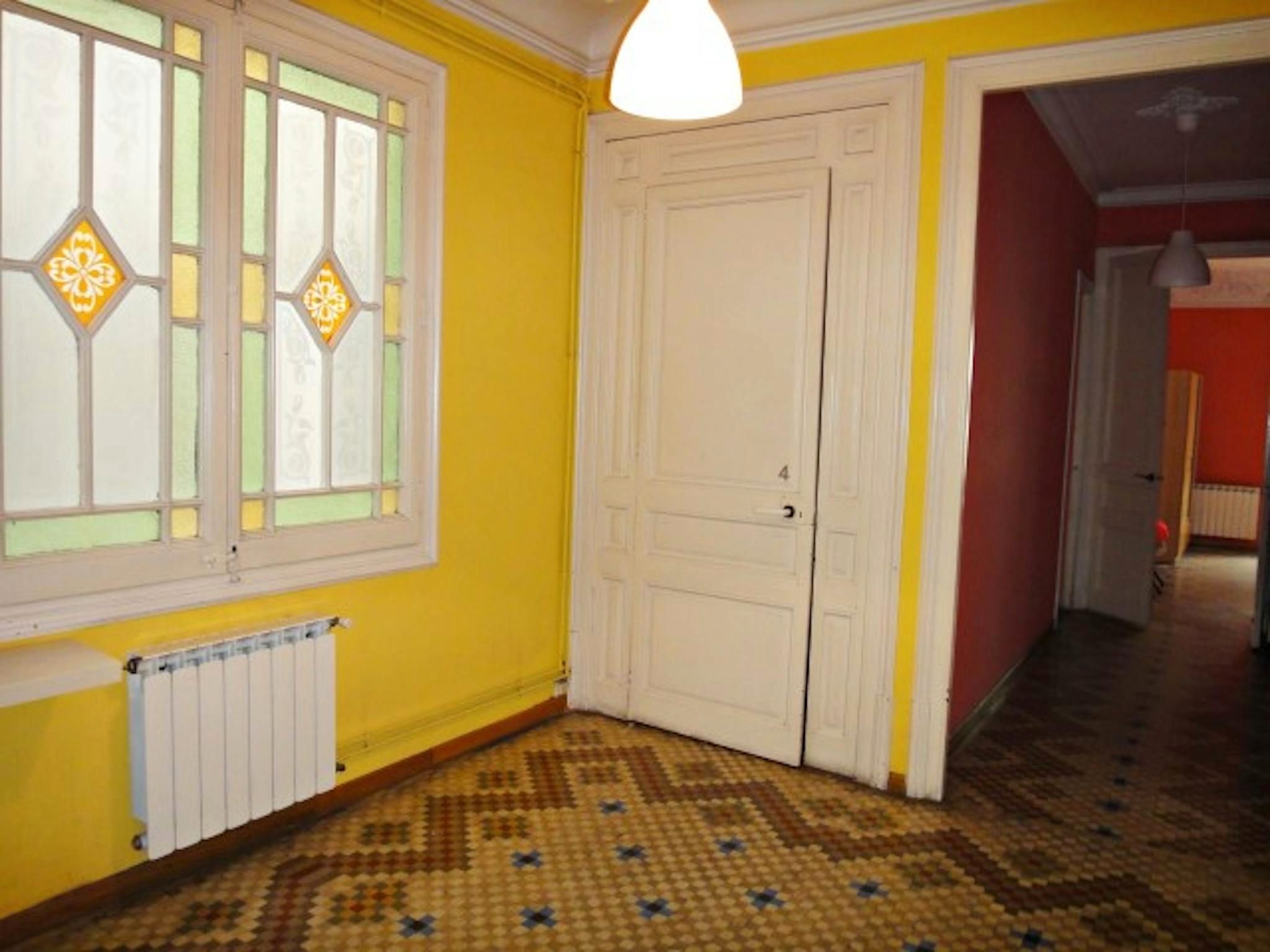 Flat to share in  Barcelona Capital  with Heating, Private garden and Furnished