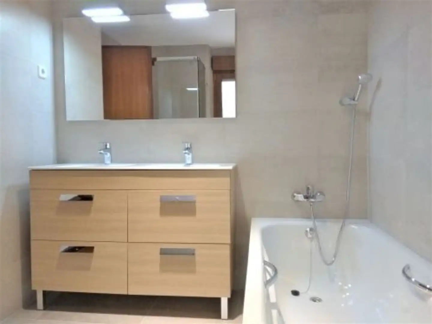Baño de Casa o chalet en venta en Madrid con Jardín privado, Terraza y Trastero