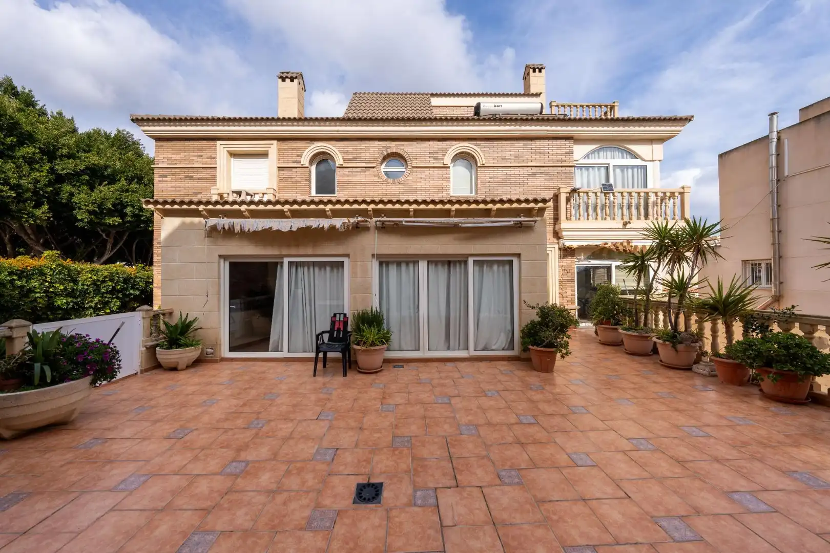 Exterior view of Houses for sale in Roquetas de Mar  with Air Conditioner, Private garden and Terrace
