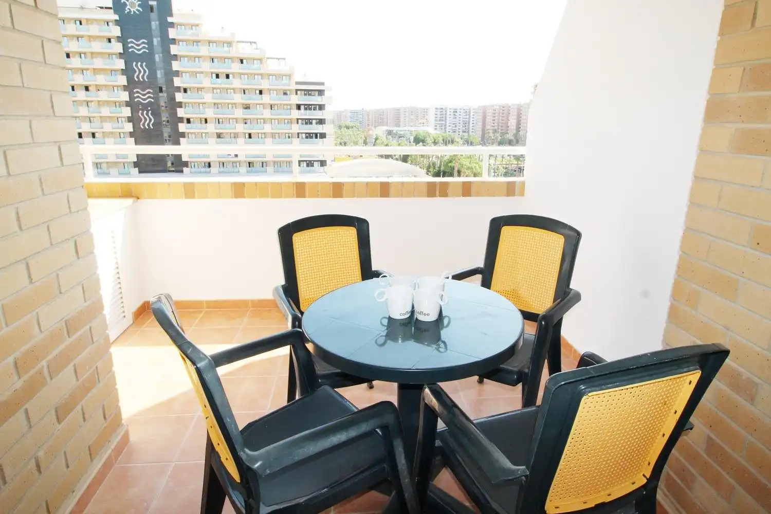 Terraza de Apartamento en venta en Oropesa del Mar / Orpesa con Aire acondicionado, Jardín privado y Terraza