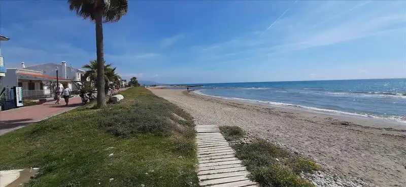 Residencial en venta en Calle Alemania, Cabanes