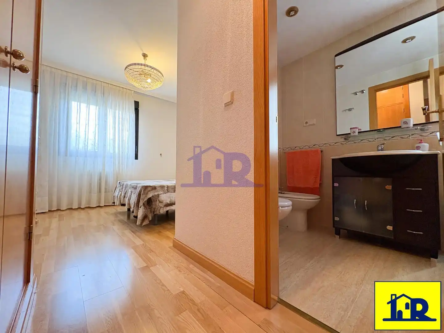 Habitación de Piso en venta en Cuenca con Calefacción, Trastero y Piscina