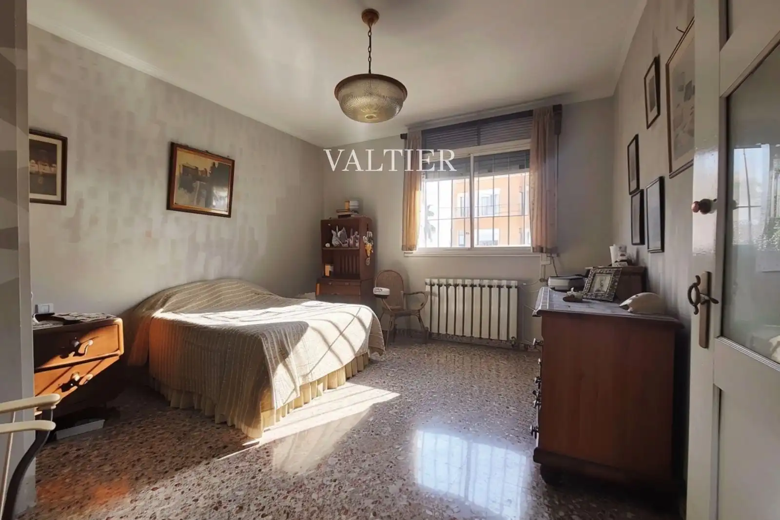 Bedroom of Flat for sale in Madrid  with Terrace, Storage room and Furnished