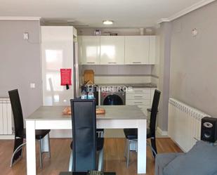 Cuina de Dúplex en venda en Villamediana de Iregua amb Calefacció, Parquet i Terrassa