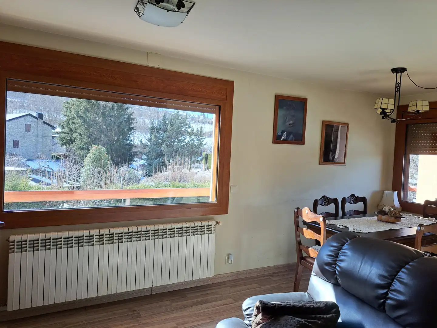 Menjador de Casa o xalet en venda en Fontanals de Cerdanya amb Calefacció, Terrassa i Moblat