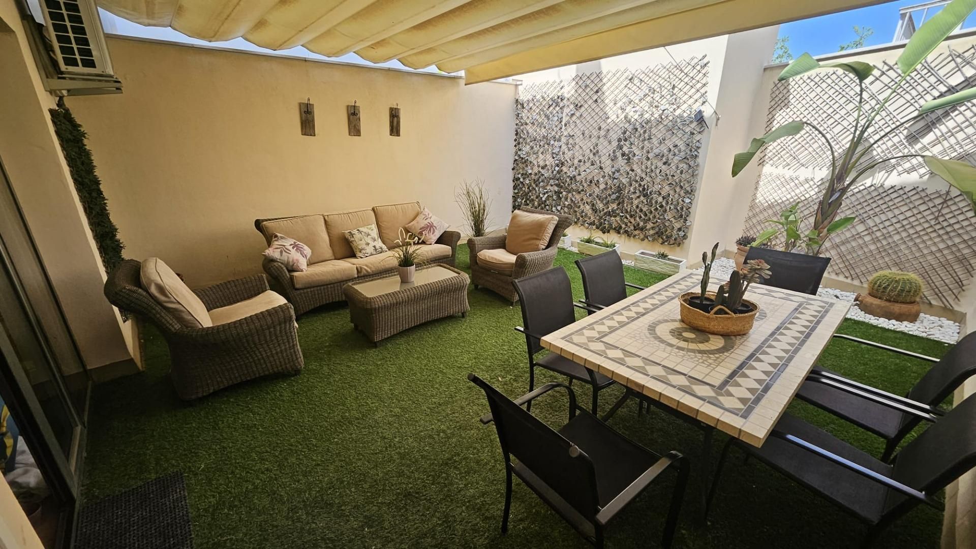 Terrasse von Einfamilien-Reihenhaus miete in Muro mit Klimaanlage, Heizung und Terrasse