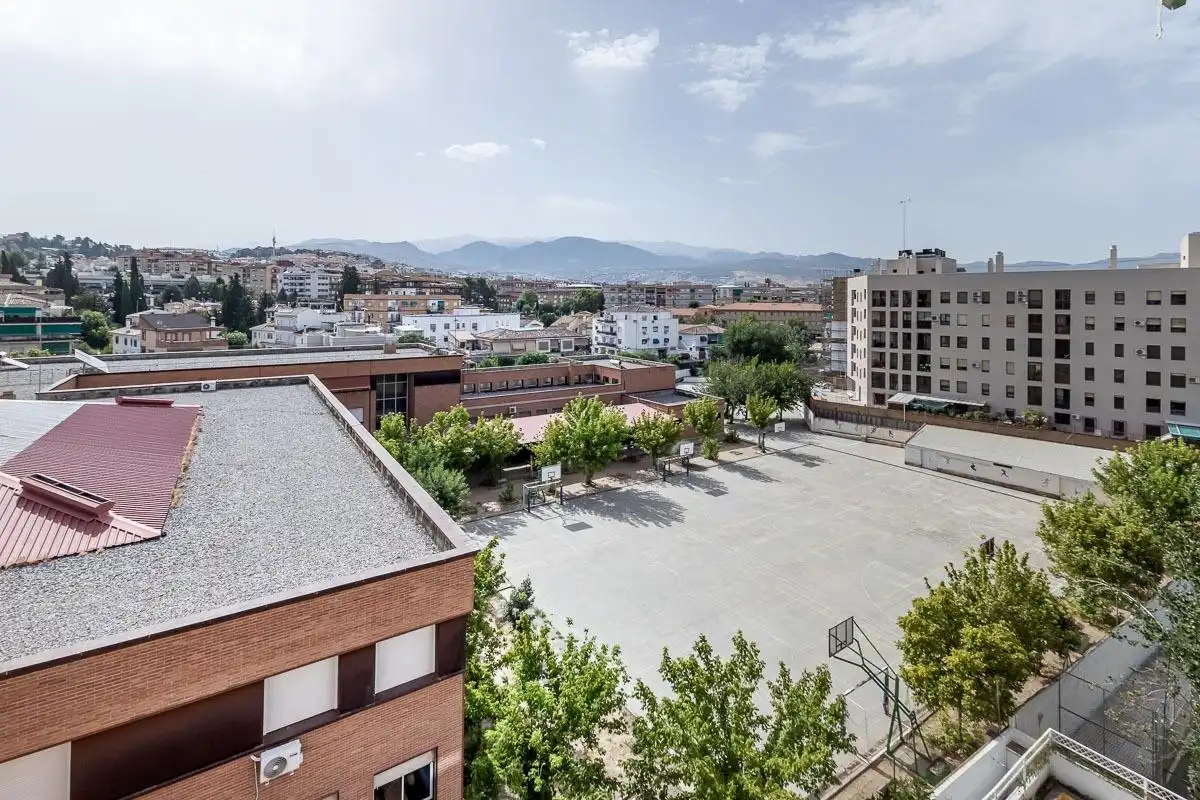 Exterior view of Flat for rent in Granada  with Balcony and Community pool