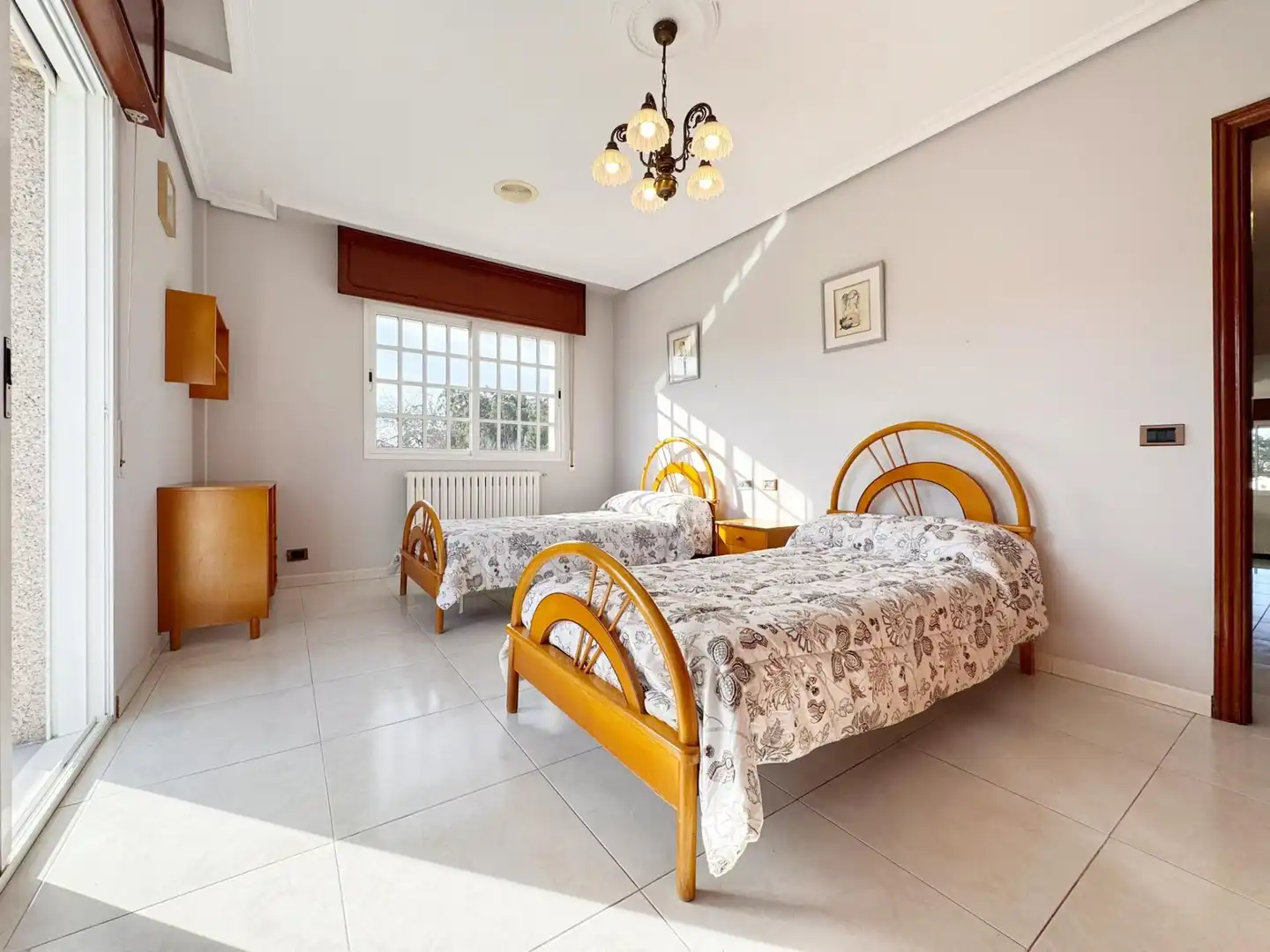 Habitación de Casa o chalet en venta en Barro con Calefacción, Jardín privado y Terraza