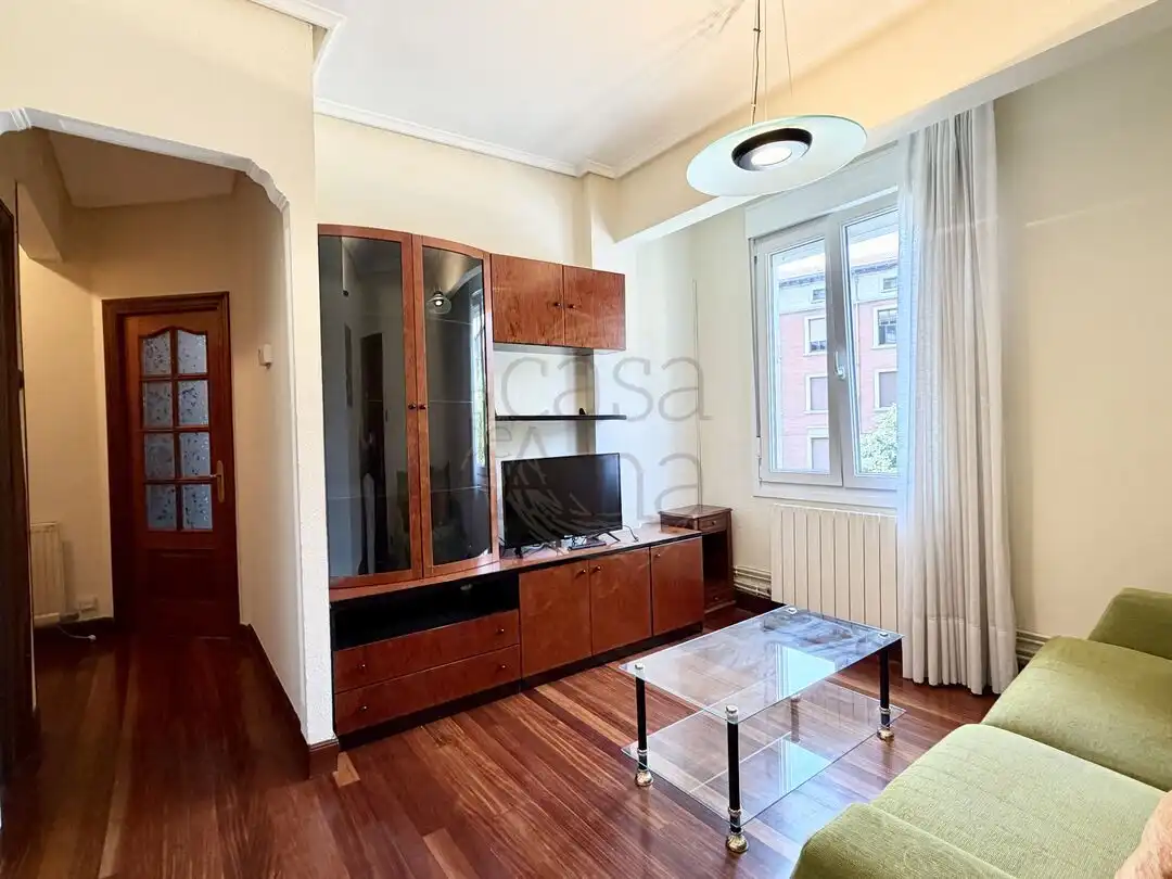Wohnzimmer von Wohnung zum Verkauf in Bilbao  mit Heizung und Balkon