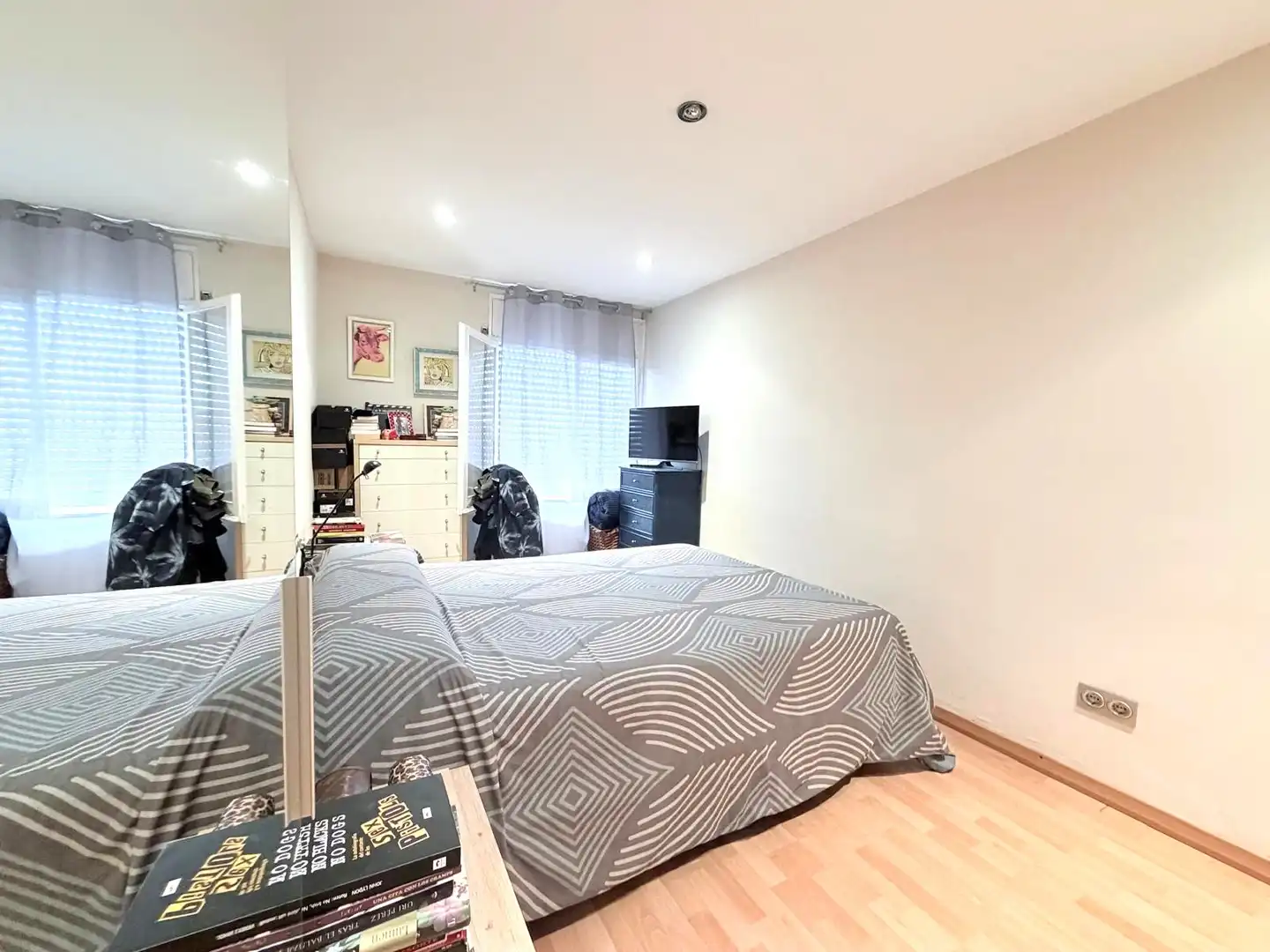 Schlafzimmer von Wohnung zum Verkauf in Terrassa mit Parkett und Terrasse