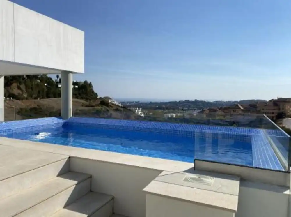 Apartment mit Pool zum Verkauf in NUEVA ANDALUCIA K 23