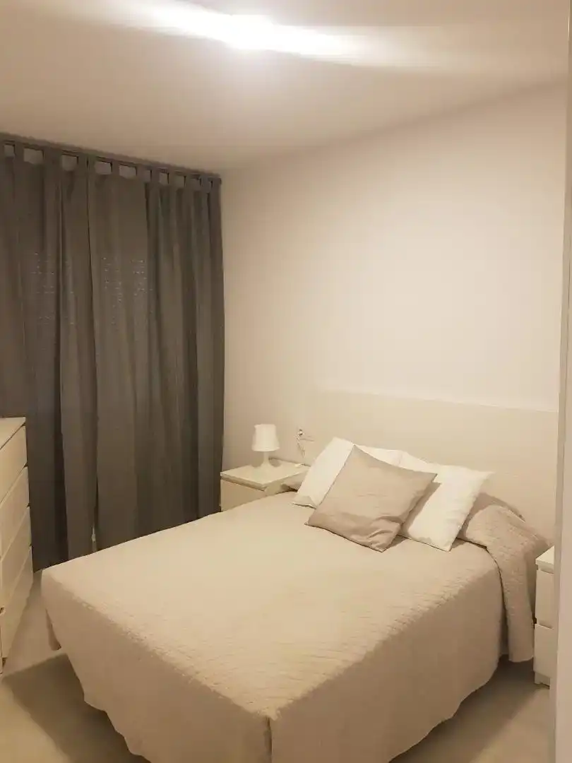 Schlafzimmer von Wohnung zur Miete in Barbate mit Klimaanlage, Privatgarten und Möbliert