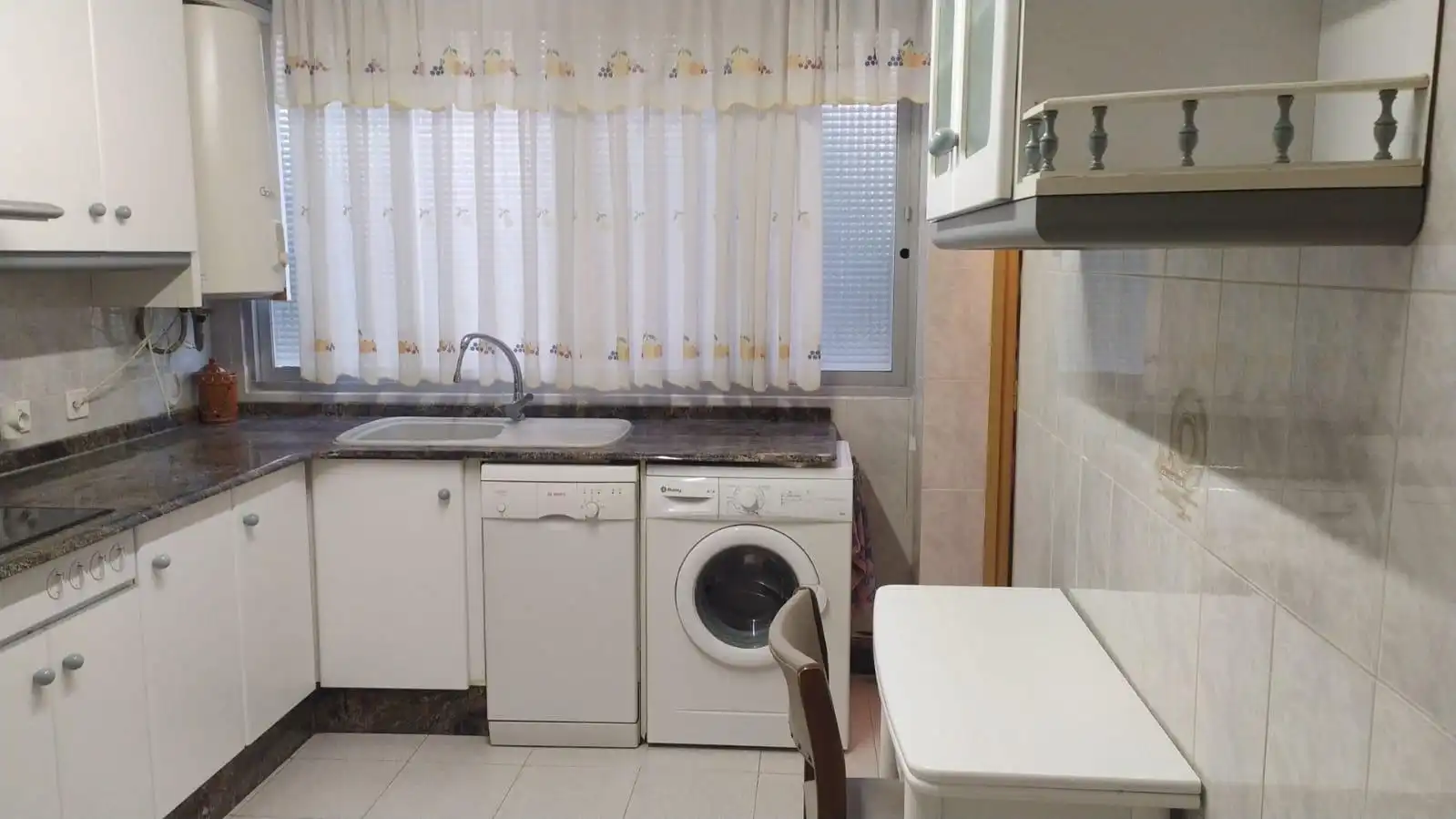 Kitchen of Flat for sale in Buñol