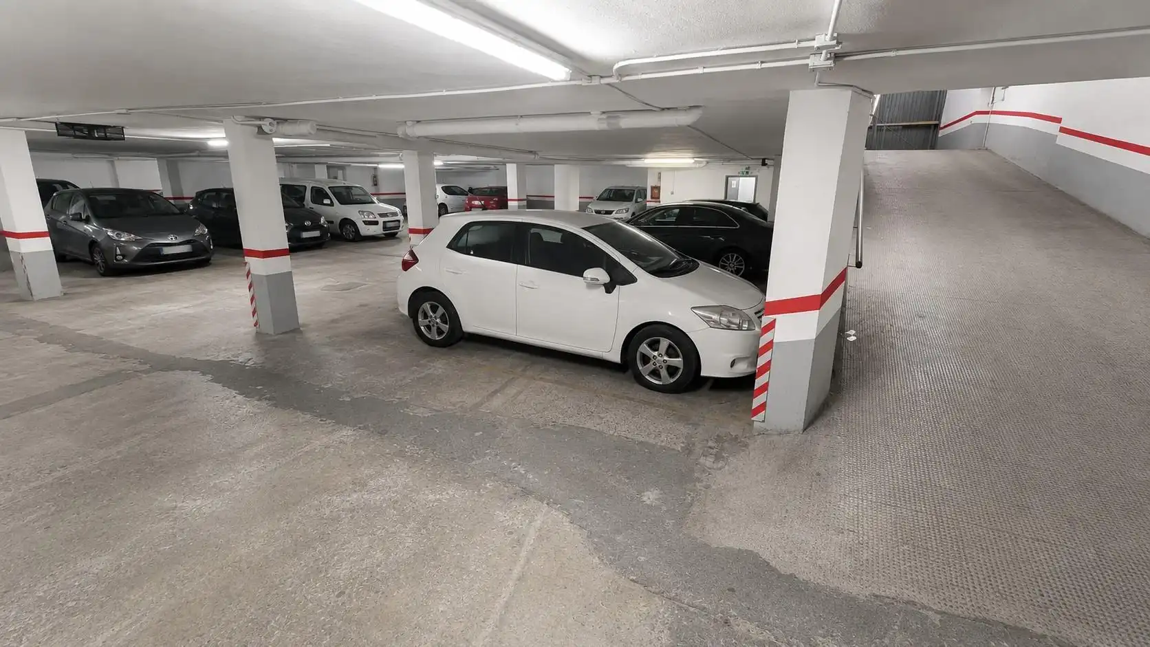 Parking of Flat for sale in Valencia  with Balcony