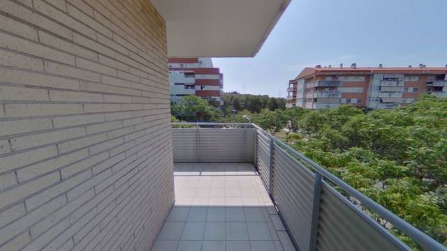 Piso en Venta en Av. Paises Catalans en Sant Pere i Sant Pau