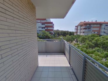 Appartamento con piscina in vendita a Av. Paises Catalans