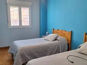 Schlafzimmer von Wohnung zur Miete in Burgos mit Heizung, Parkett und Terrasse