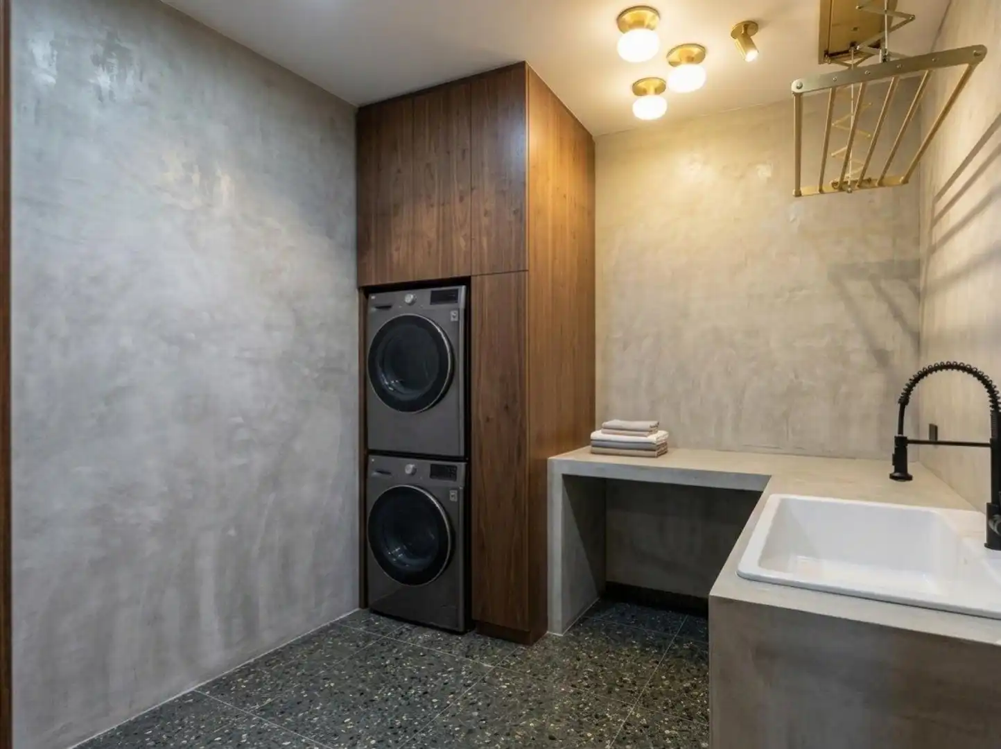 Bathroom of Houses for sale in Toral de los Vados  with Heating