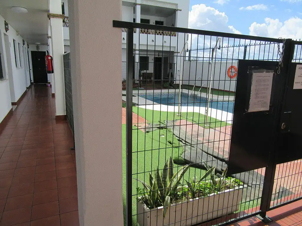 Piscina de Apartament en venda en Bollullos Par del Condado amb Traster