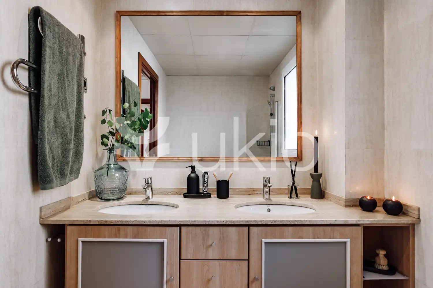 Bany de Apartament de lloguer en Barcelona amb Aire condicionat, Calefacció i Jardí privat