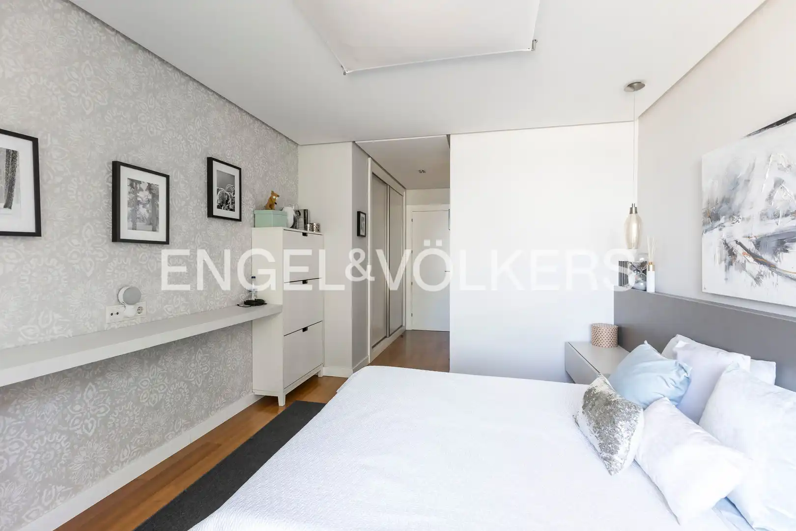Dormitori de Apartament en venda en Madrid amb Aire condicionat, Calefacció i Jardí privat