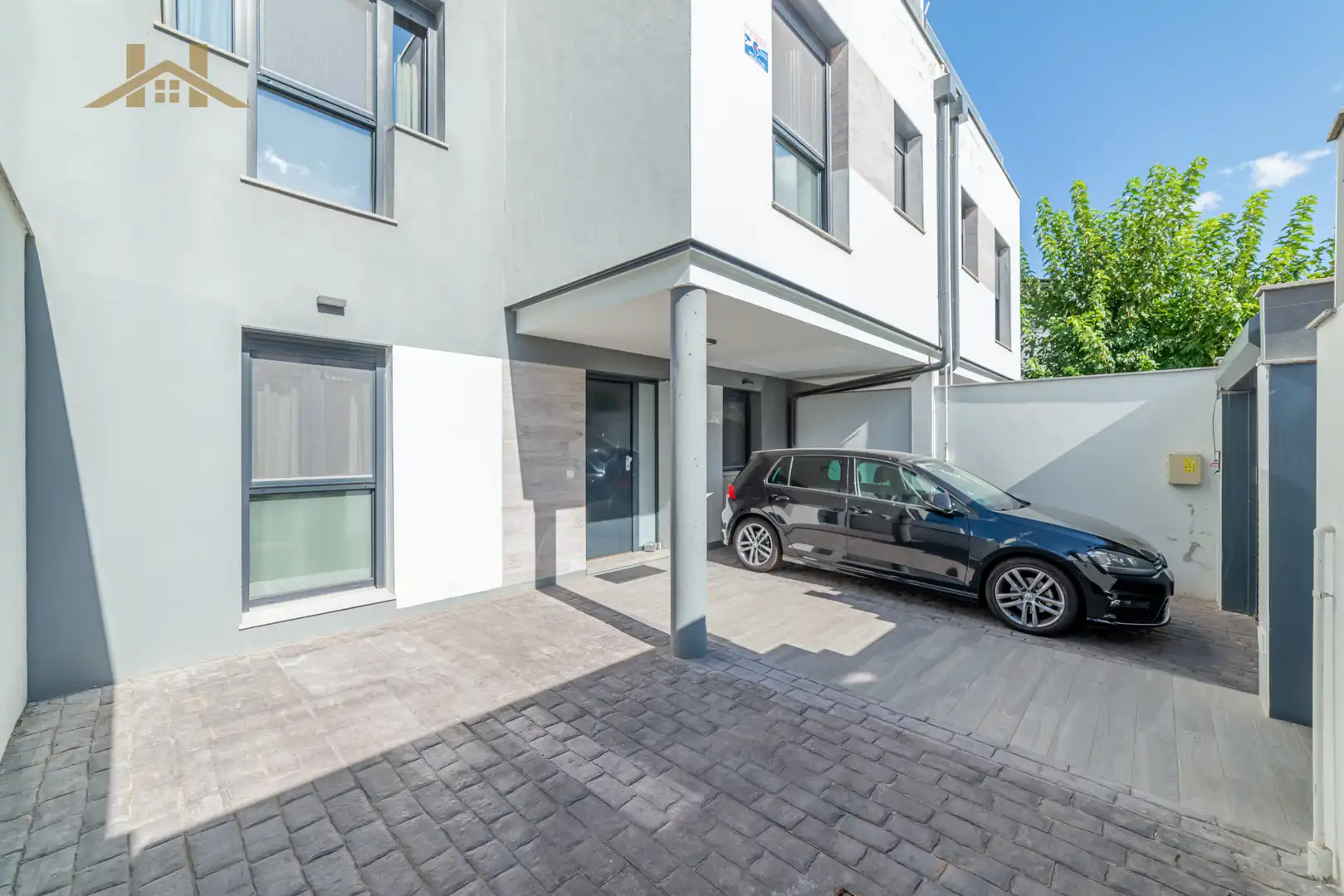 Vista exterior de Casa adosada en venta en Valdemoro con Aire acondicionado, Calefacción y Jardín privado