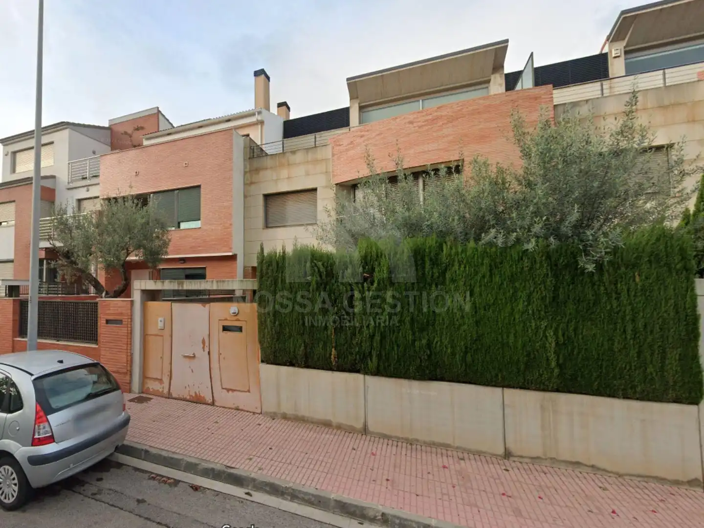 Maison mitoyenne avec terrasse à vendre à JUAN HERRERA