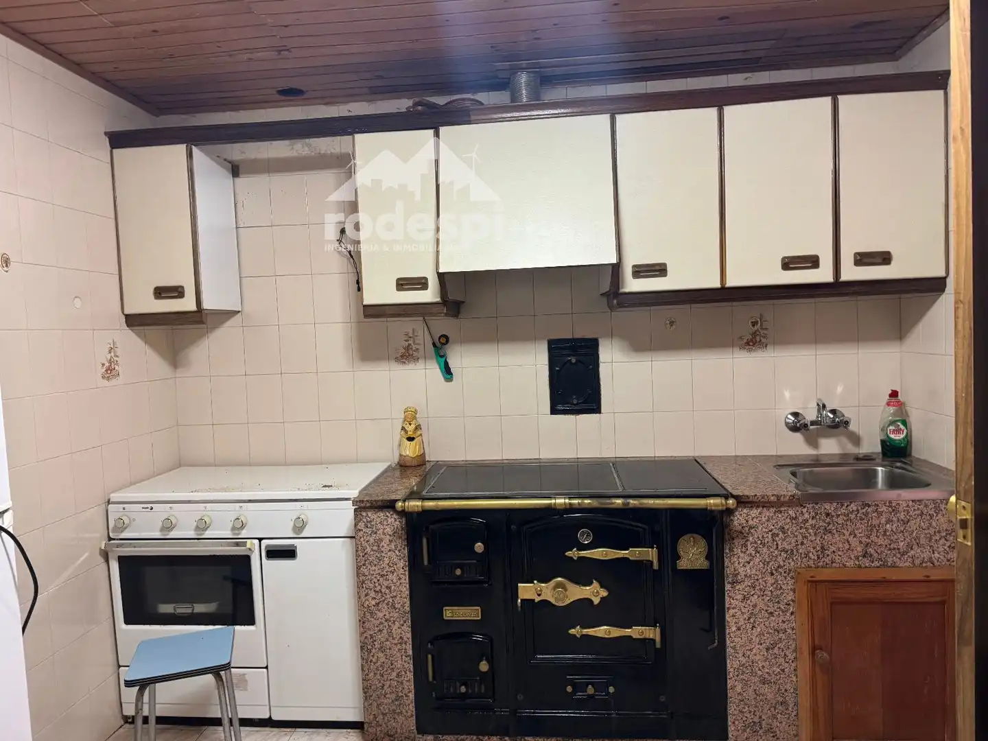 Kitchen of Detached homes for sale in A Cañiza    with Furnished