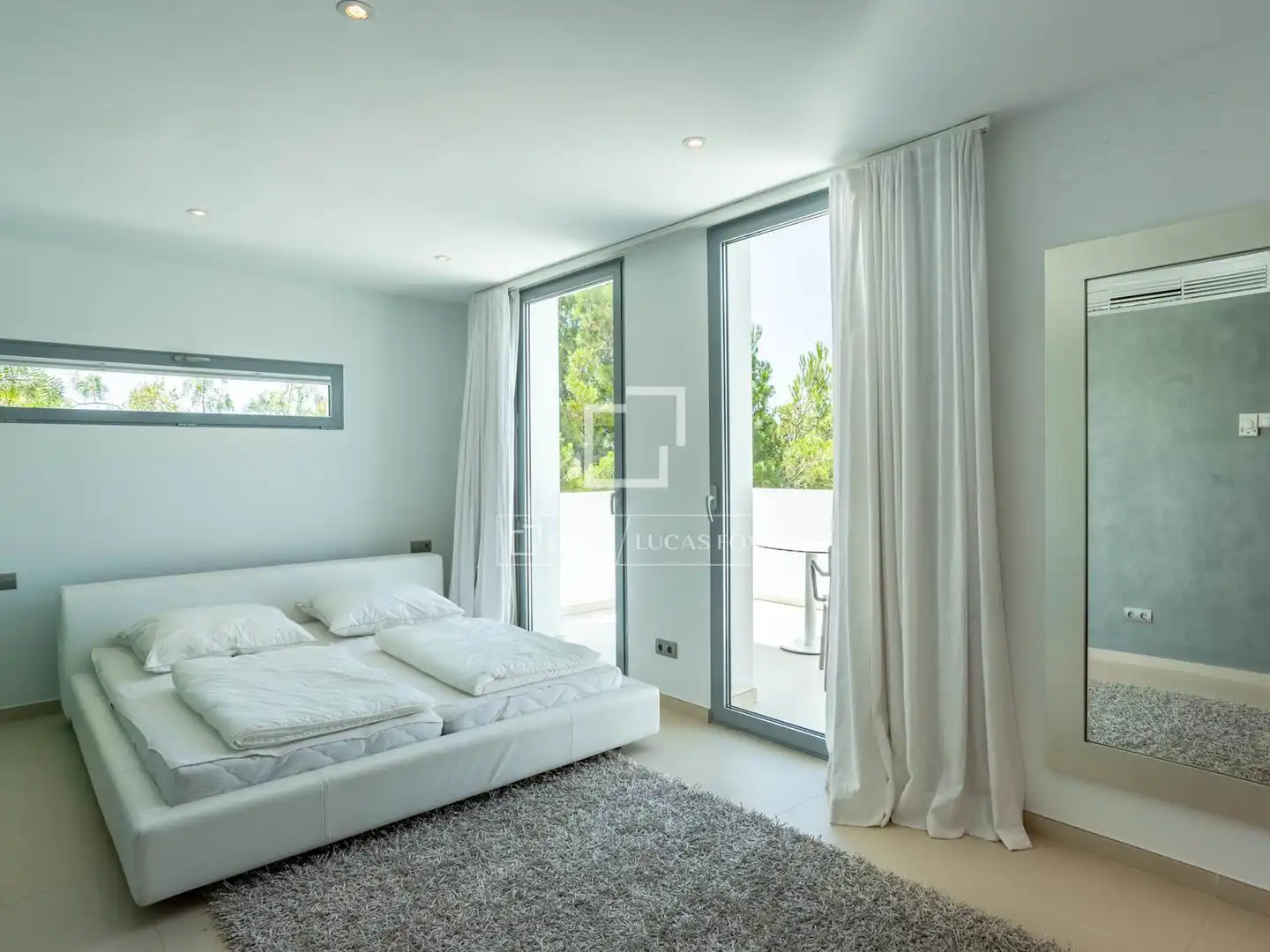 Habitación de Casa o chalet en venta en Santa Eulària des Riu con Aire acondicionado, Calefacción y Jardín privado