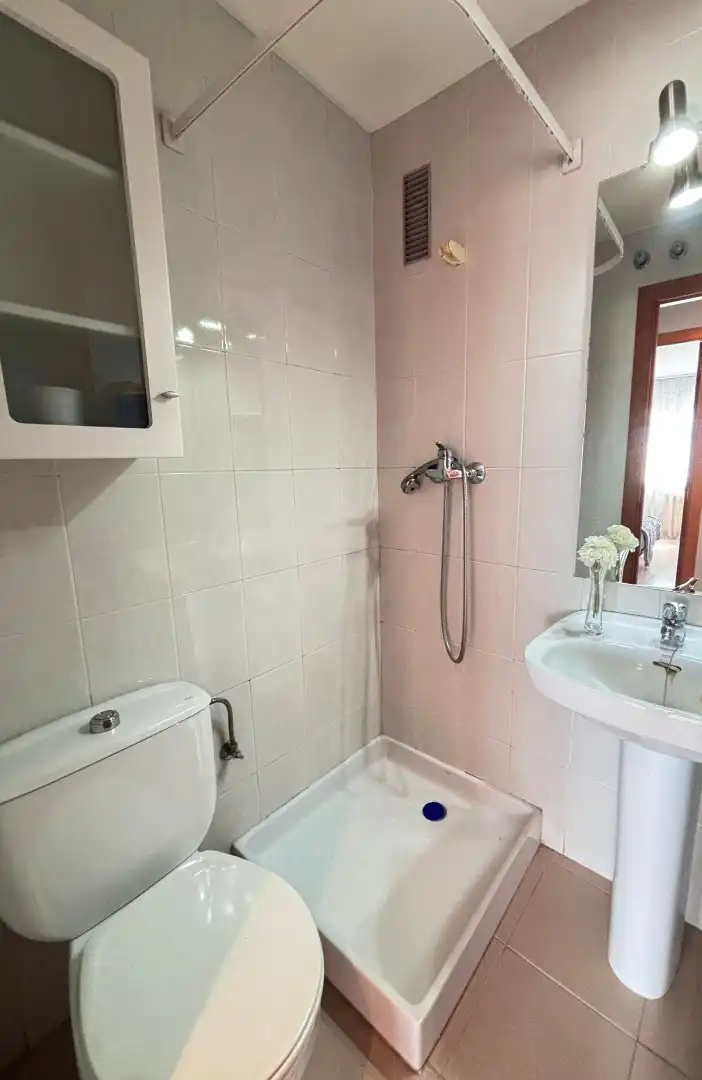 Baño de Ático en venta en Terrassa con Calefacción, Terraza y Trastero
