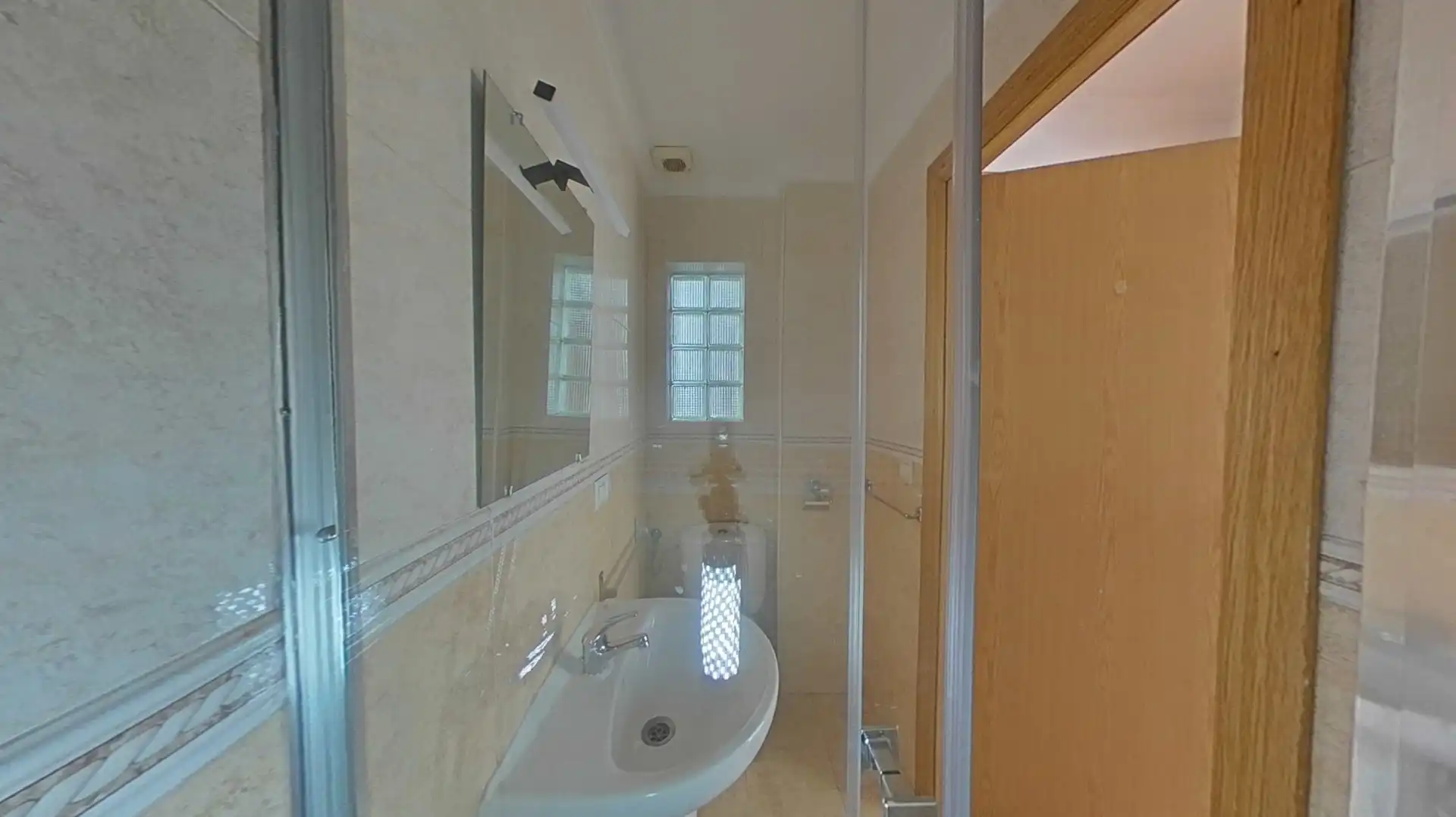 Baño de Piso en venta en Valencia con Balcón