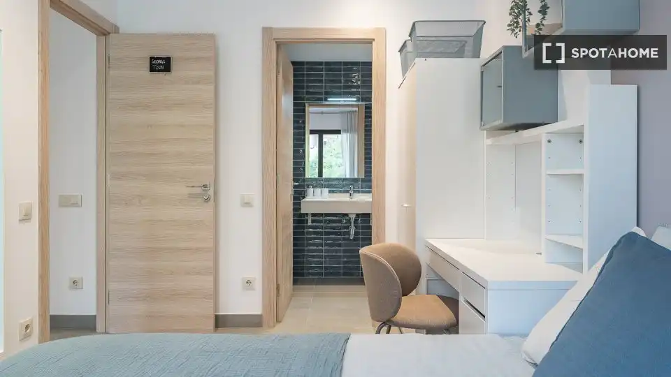 Habitació a Sants-Badal