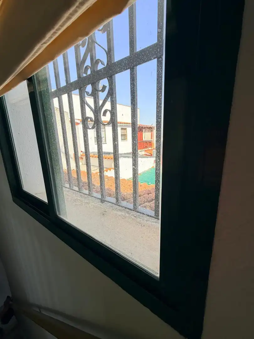Exterior view of Houses for sale in Valdelacalzada