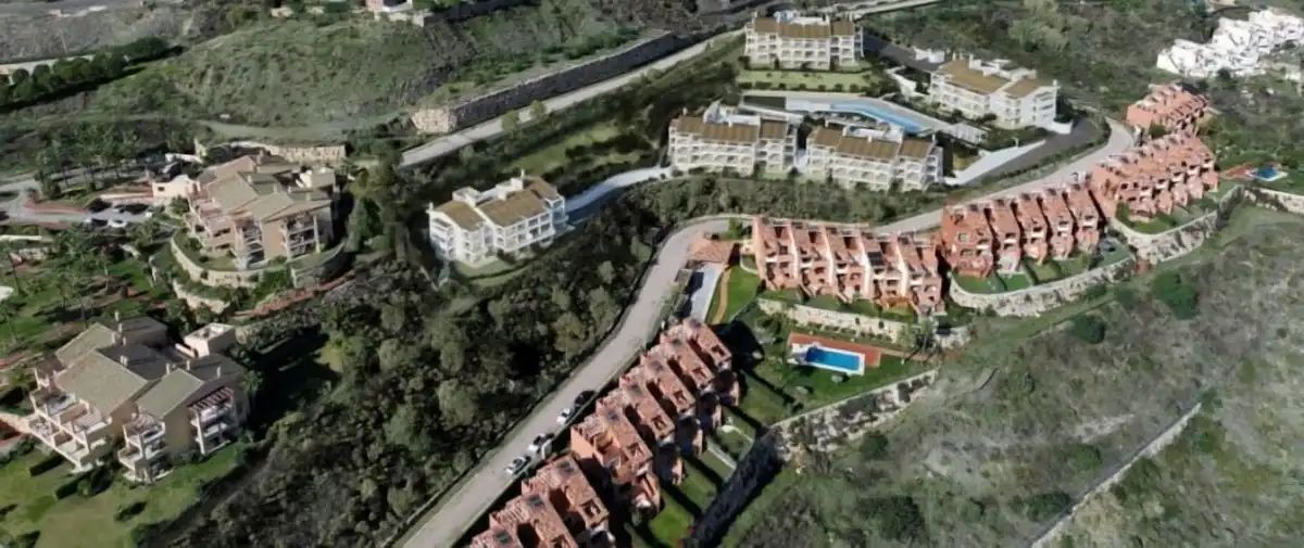 Vista exterior de Planta baixa en venda en Benahavís amb Jardí privat, Terrassa i Traster