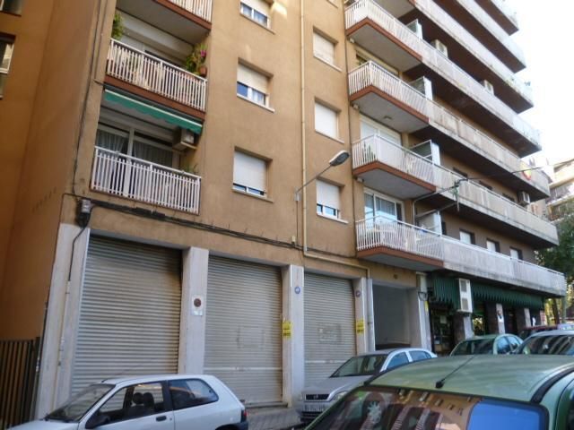 Vista exterior de Local en venda en Mataró