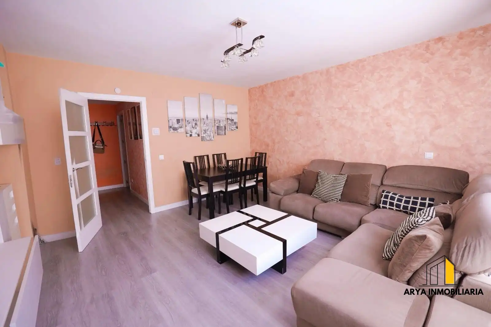 Sala de estar de Piso en venta en Torrejón de Ardoz con Aire acondicionado, Calefacción y Trastero