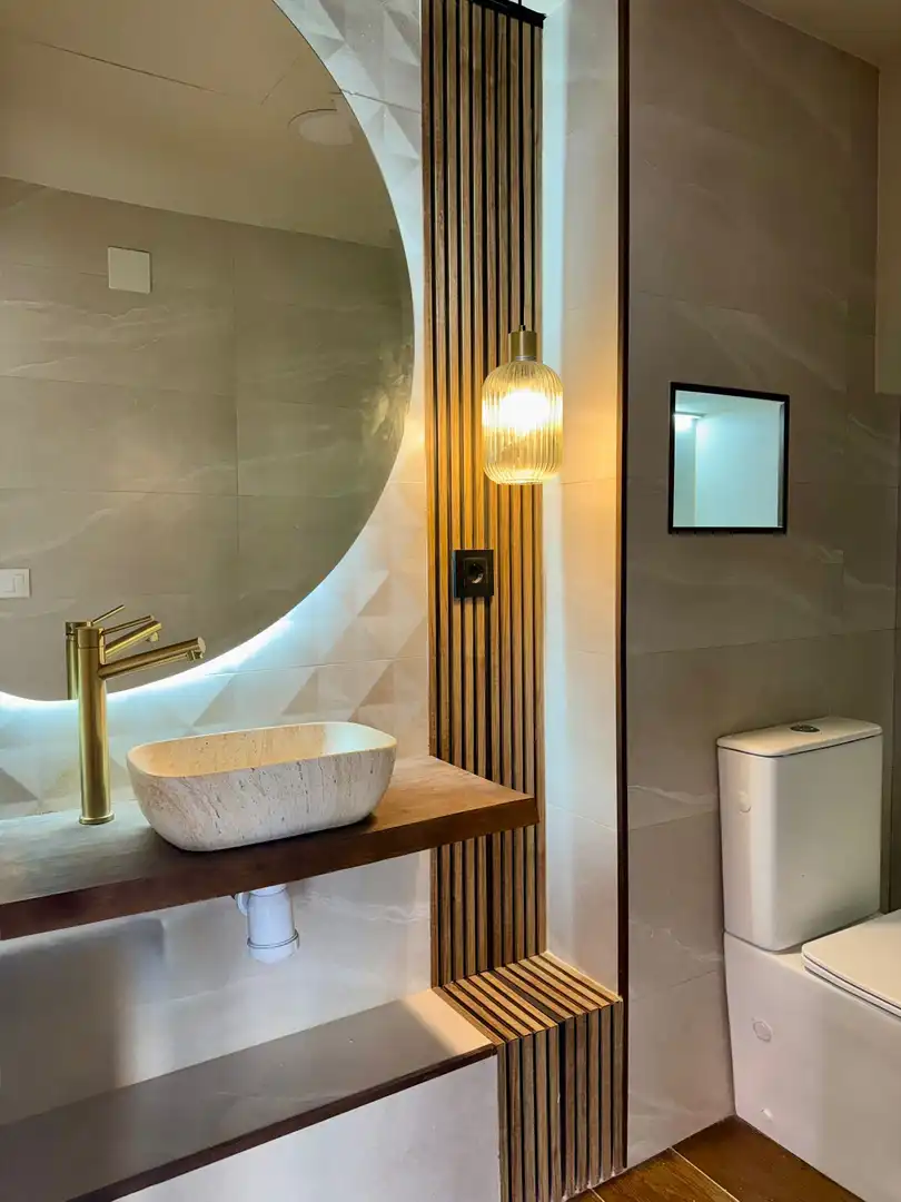 Badezimmer von Erdgeschoss zum Verkauf in Sant Boi de Llobregat