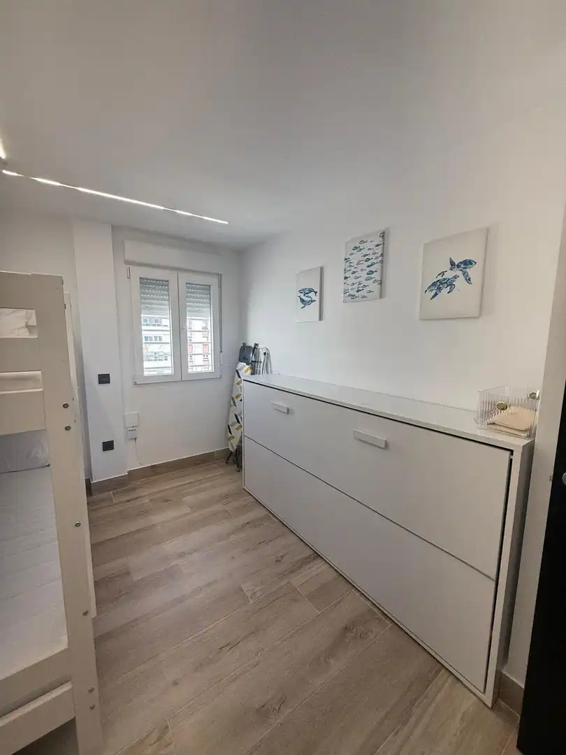 Habitación de Piso de alquiler en Cádiz con Aire acondicionado, Calefacción y Terraza