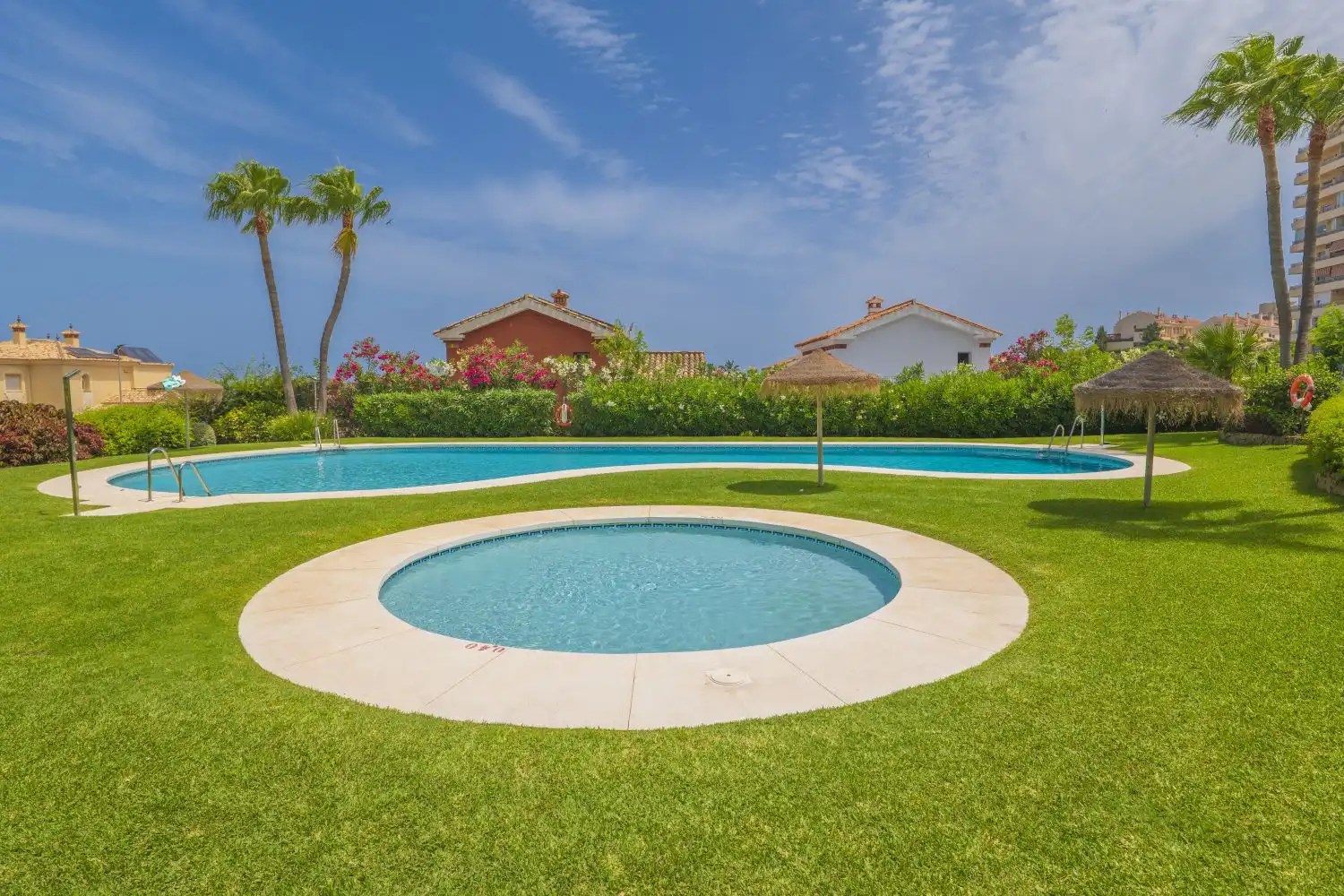 Piscina de Dúplex en venda en Benalmádena amb Aire condicionat, Calefacció i Terrassa