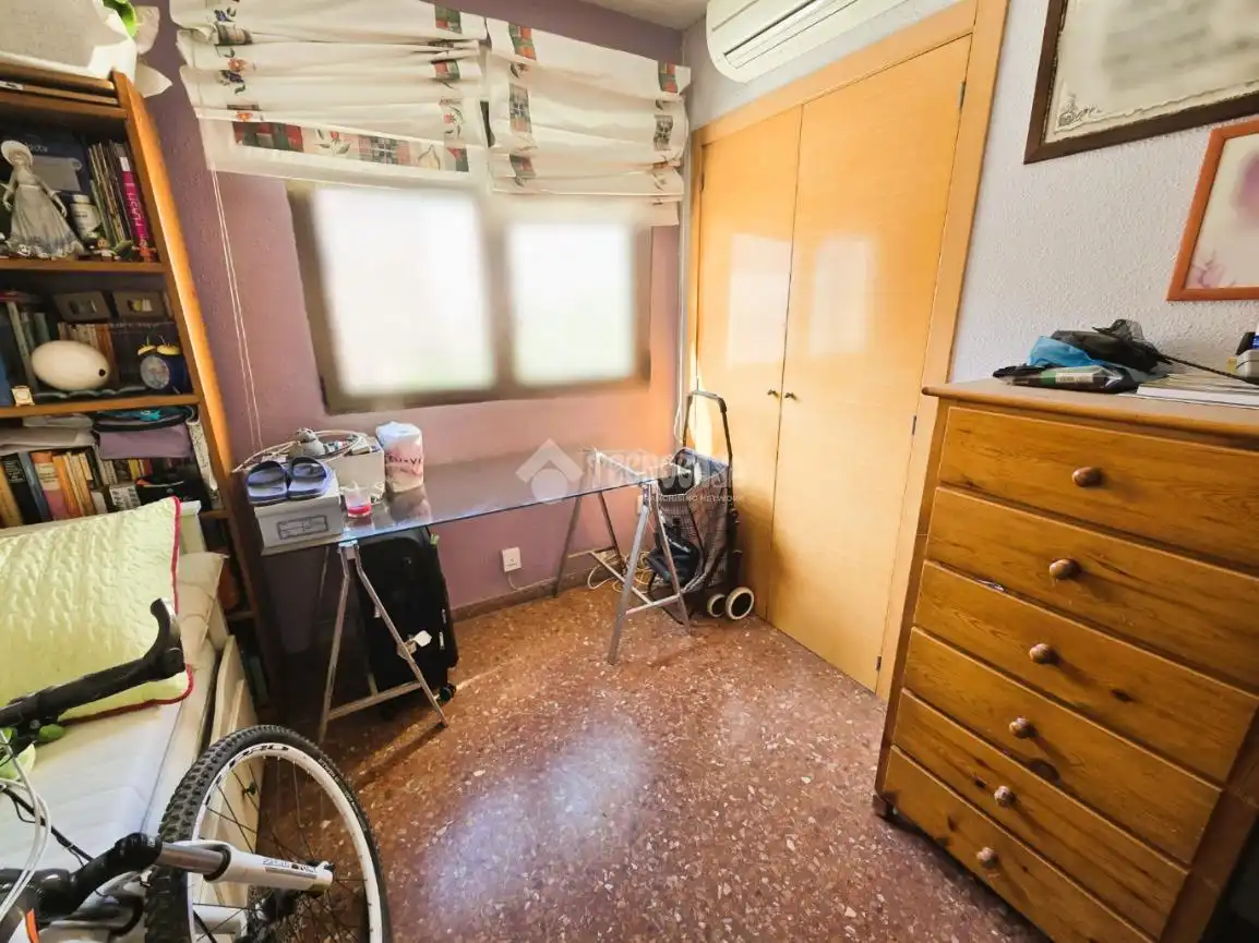Habitación de Piso en venta en Valencia con Aire acondicionado y Balcón