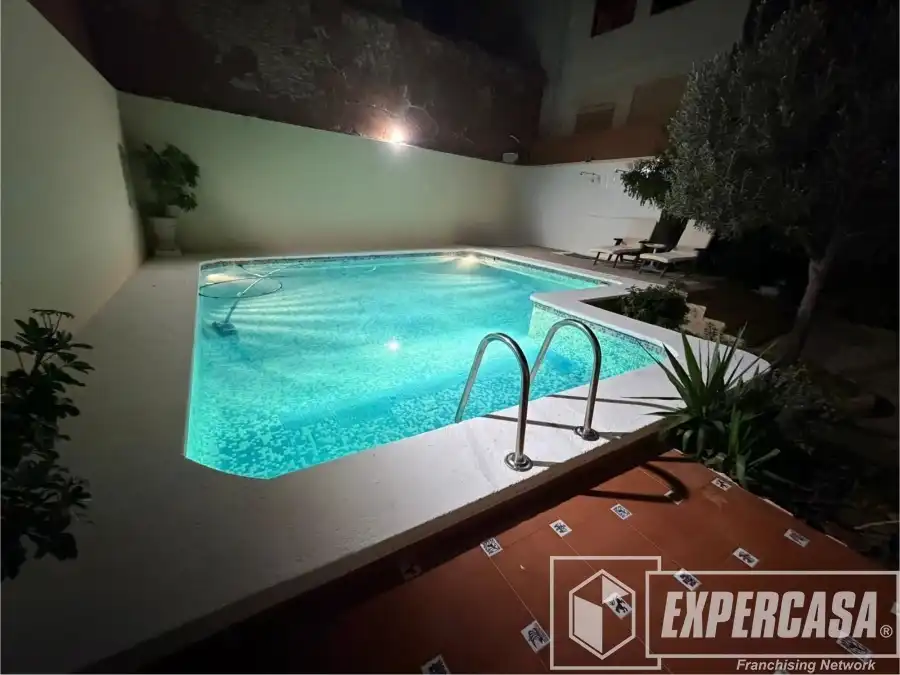 Piscina de Casa o xalet en venda en Alaquàs amb Aire condicionat, Terrassa i Piscina