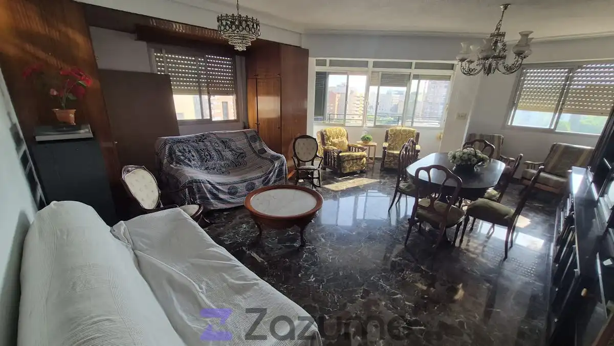 Piso con terraza en alquiler en C. Torre de la Marquesa