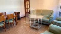 Living room of Flat for sale in Salamanca Capital  with Balcony