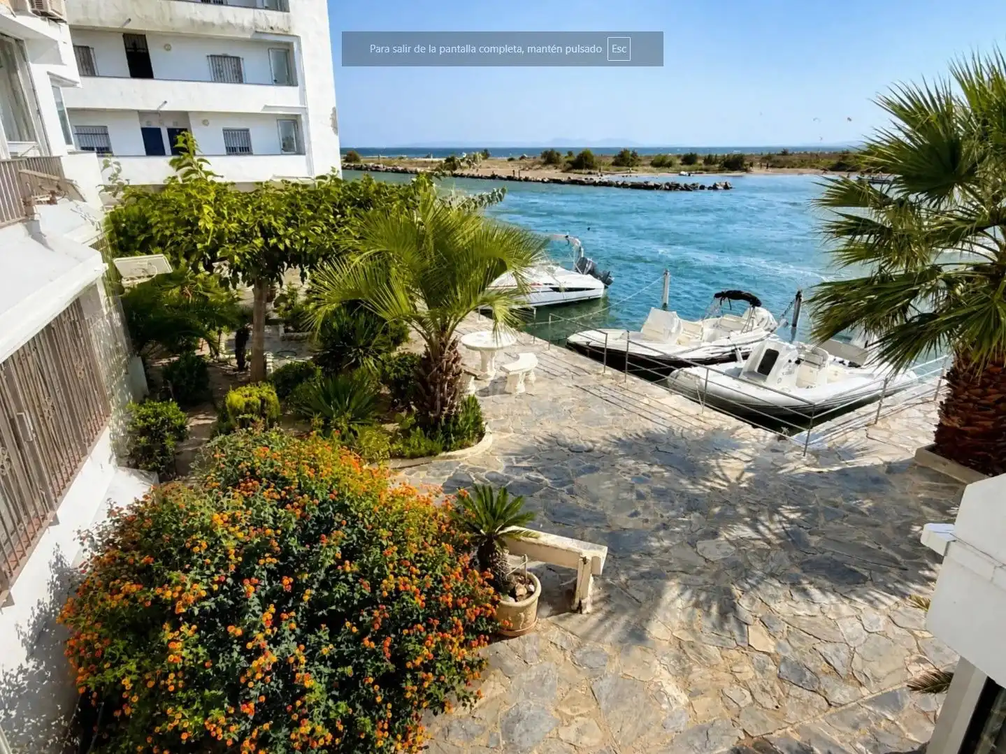 Apartments for sale in Roses  with Air Conditioner, Heating and Private garden