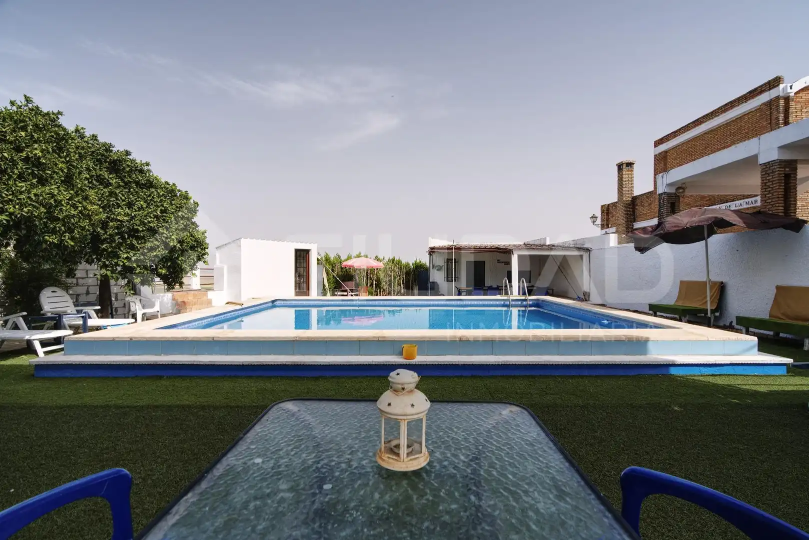Piscina de Casa o xalet en venda en El Viso del Alcor