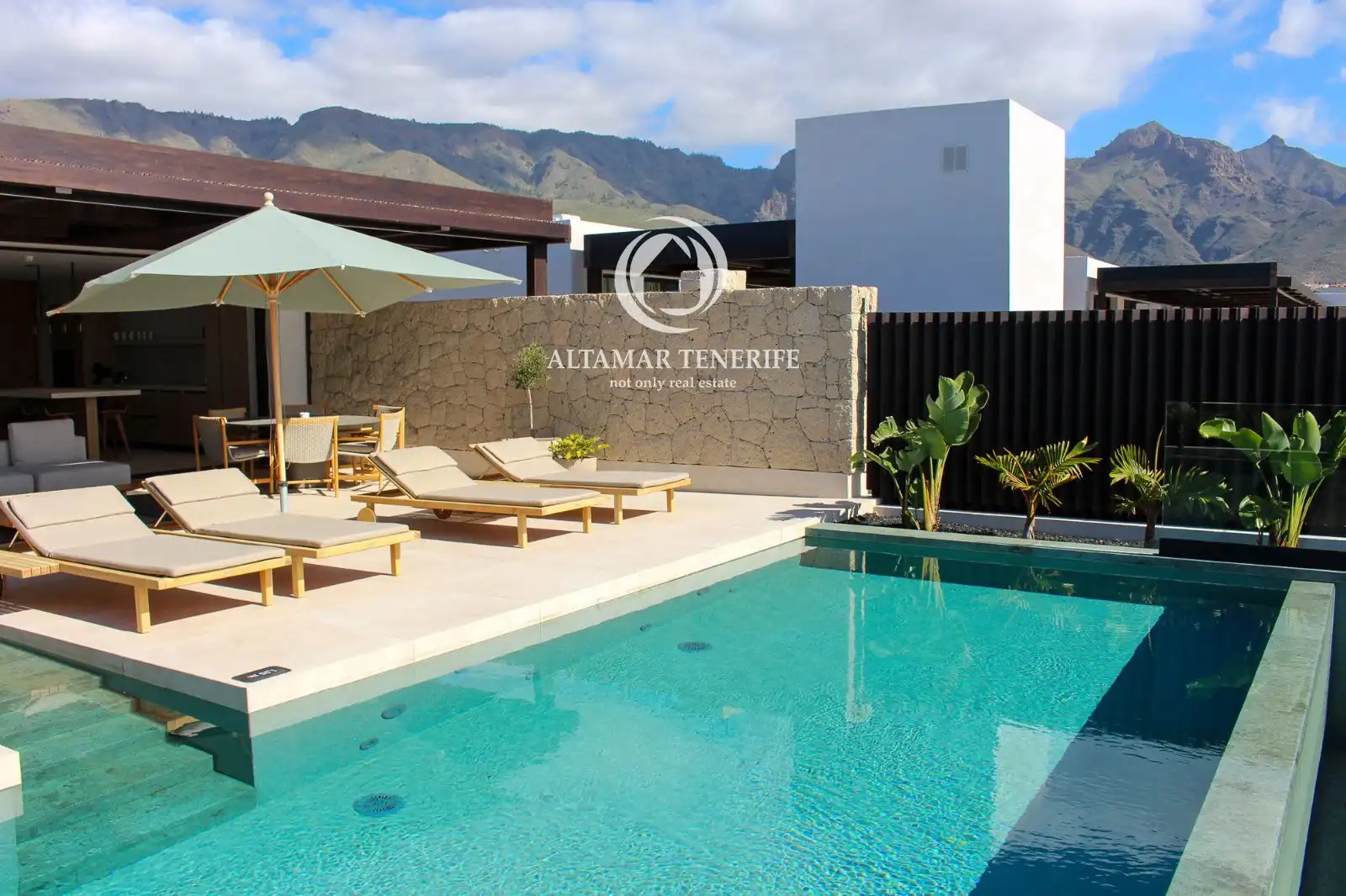 Casa con piscina en venta en Calle Alcojora s/n, imagen 2