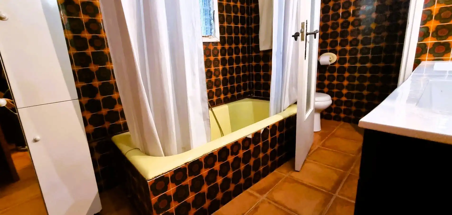Bathroom of Houses for sale in Alzira  with Air Conditioner, Private garden and Terrace