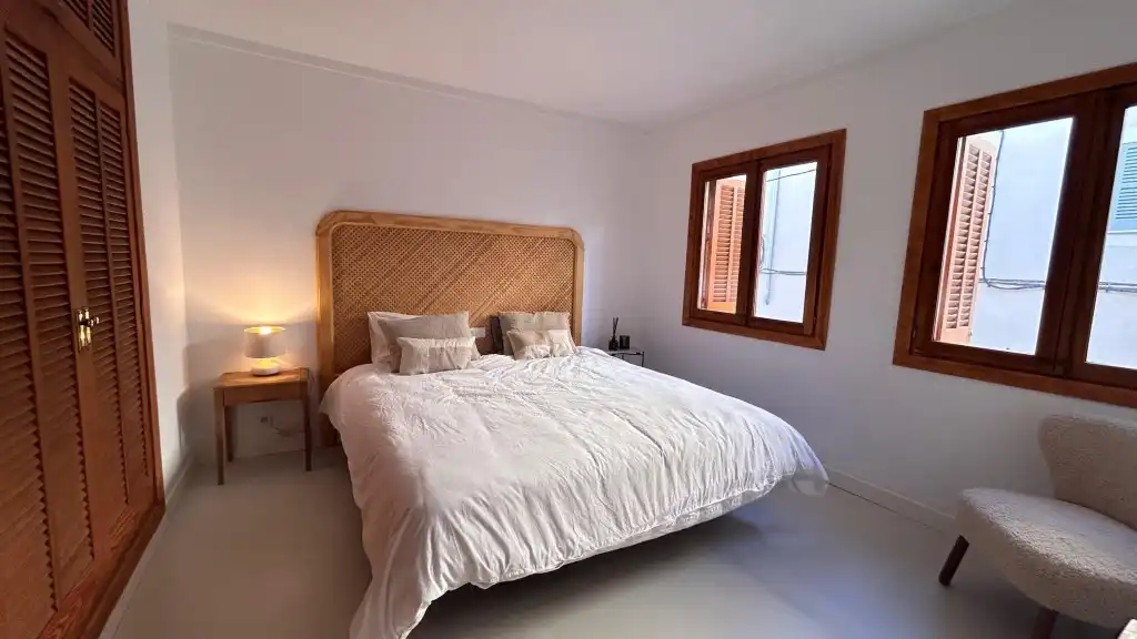 Schlafzimmer von Wohnungen zur Miete in Pollença mit Klimaanlage, Terrasse und Möbliert